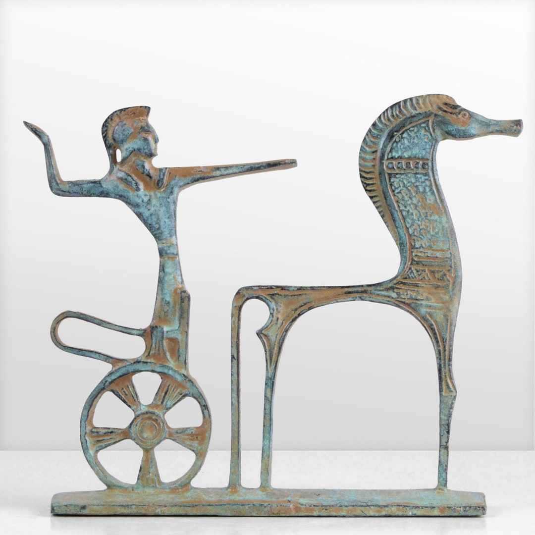 古代ギリシャの戦車像 - 馬に乗ったギリシャの戦士の彫刻 - 高さ15cm