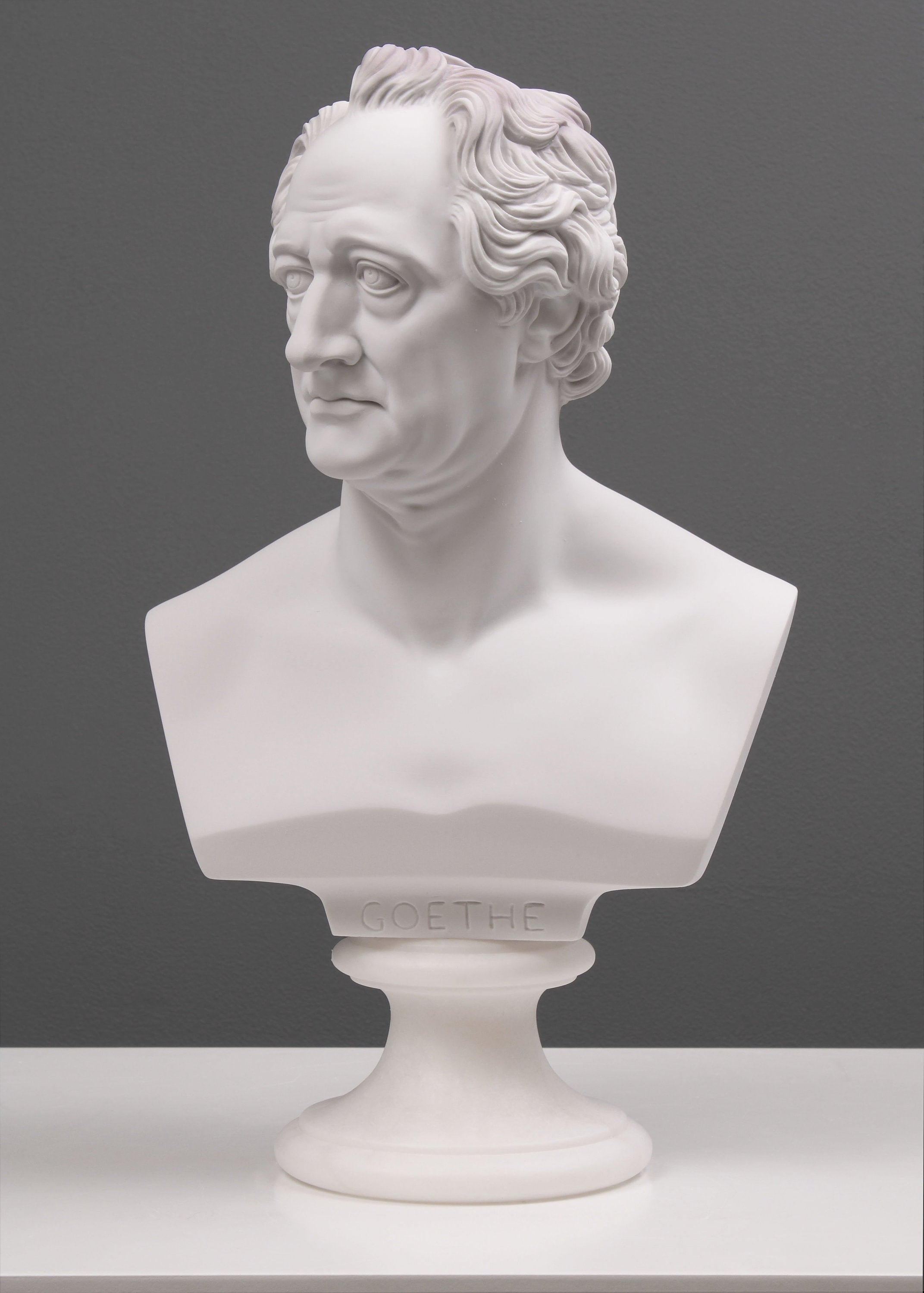 欧州ビンテージ 芸術的な肉体美イケメンの石膏系彫刻オブジェ兼