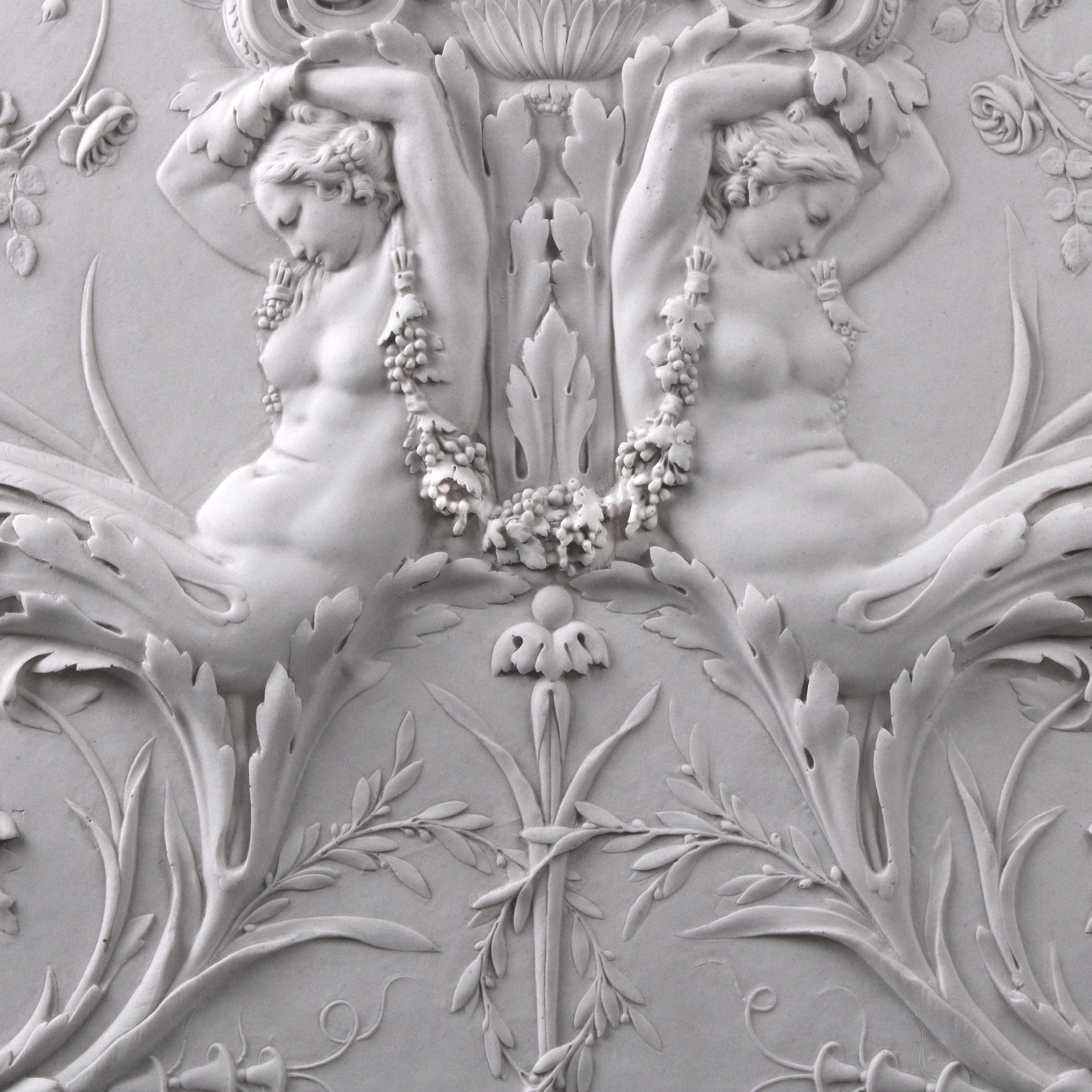 バルベディエンヌ浅浮き彫り - クラシックなフランスのレリーフ