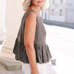 LINEN PEPLUM TOP, Sleeveless Linen Top, Ruffle Hem Blouse, Square Neck Crop Top image 3