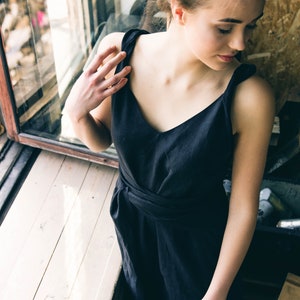 BLACK LINEN DRESS with pockets maxi black boho dress image 3