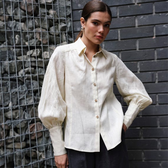 puffy gather blouse
