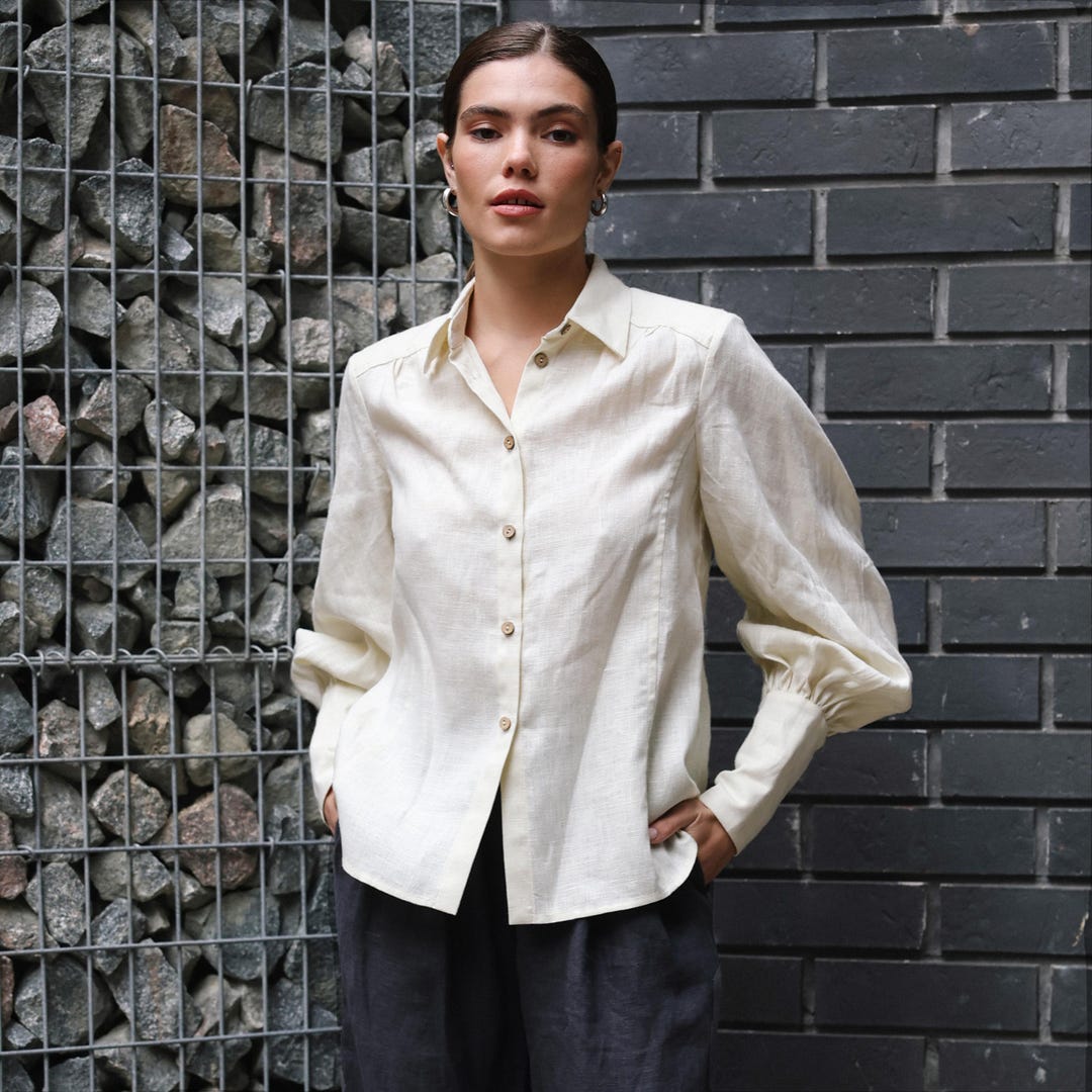 Paulina Peasant Blouse - Black Solid Colors | NYDJ