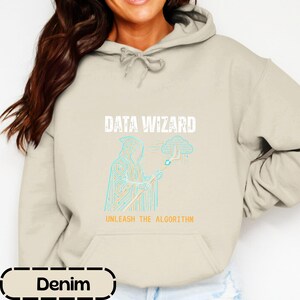 Impresión gráfica digital Data Wizard, regalo para amantes de la tecnología Unleash Algorithm, archivo de diseño para programadores y geeks de la informática en formato PNG y SVG.