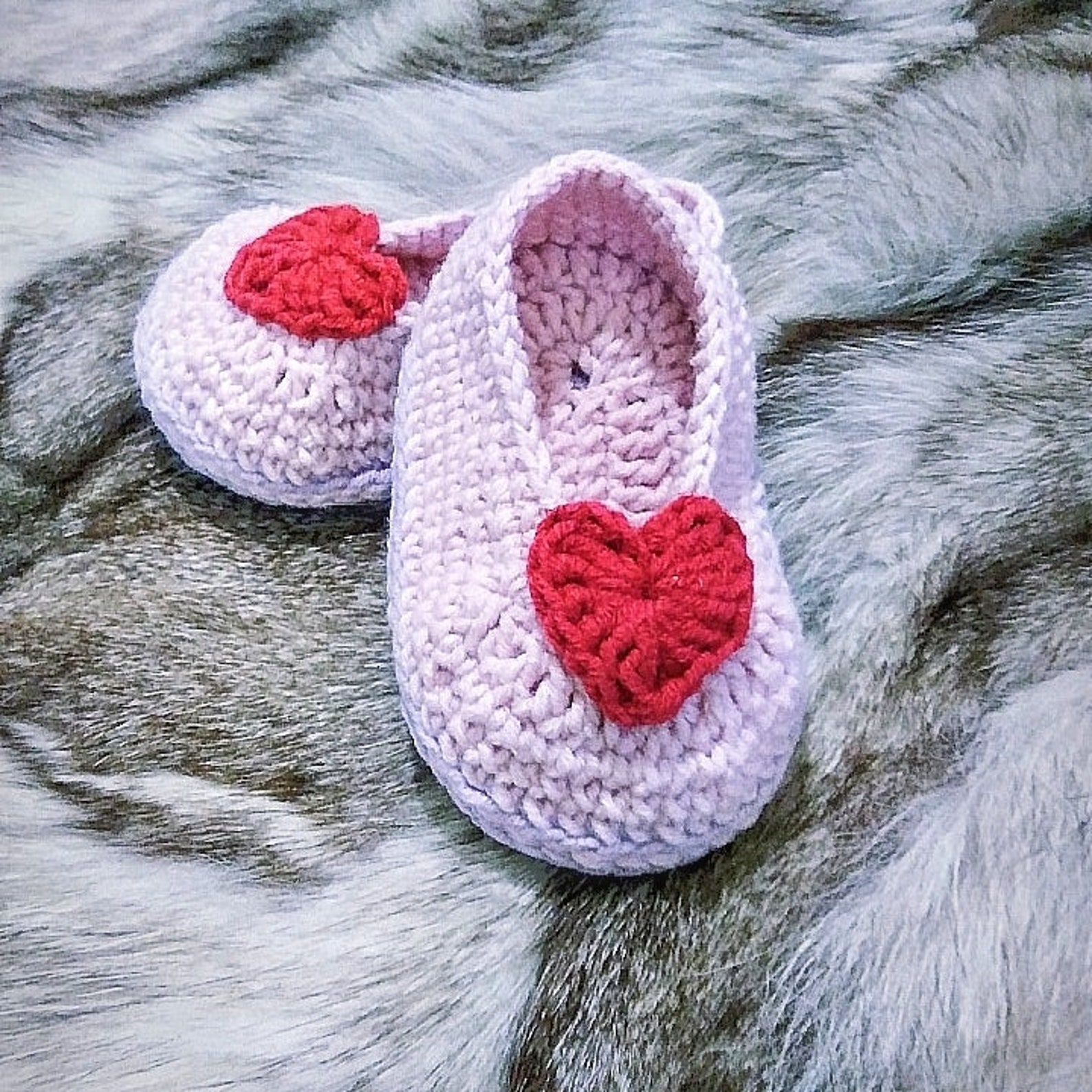 crochet pattern baby ballet booties slippers with heart