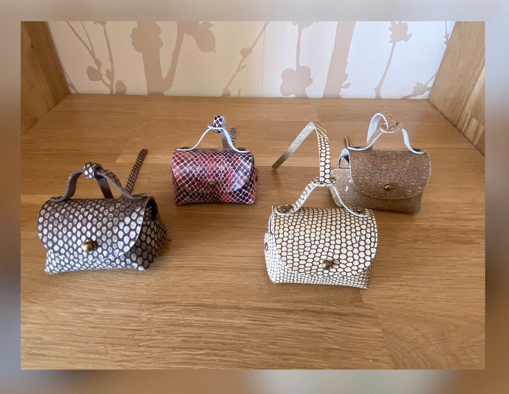 Tropmimy, Pochette Trop Mignonne en Cuir Fantaisie, Fait Main