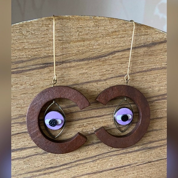 Googly : Boucles d’oreilles en cuir et bois, légères, fait main