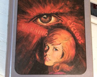 Nancy Drew Mystery of the Glowing Eye