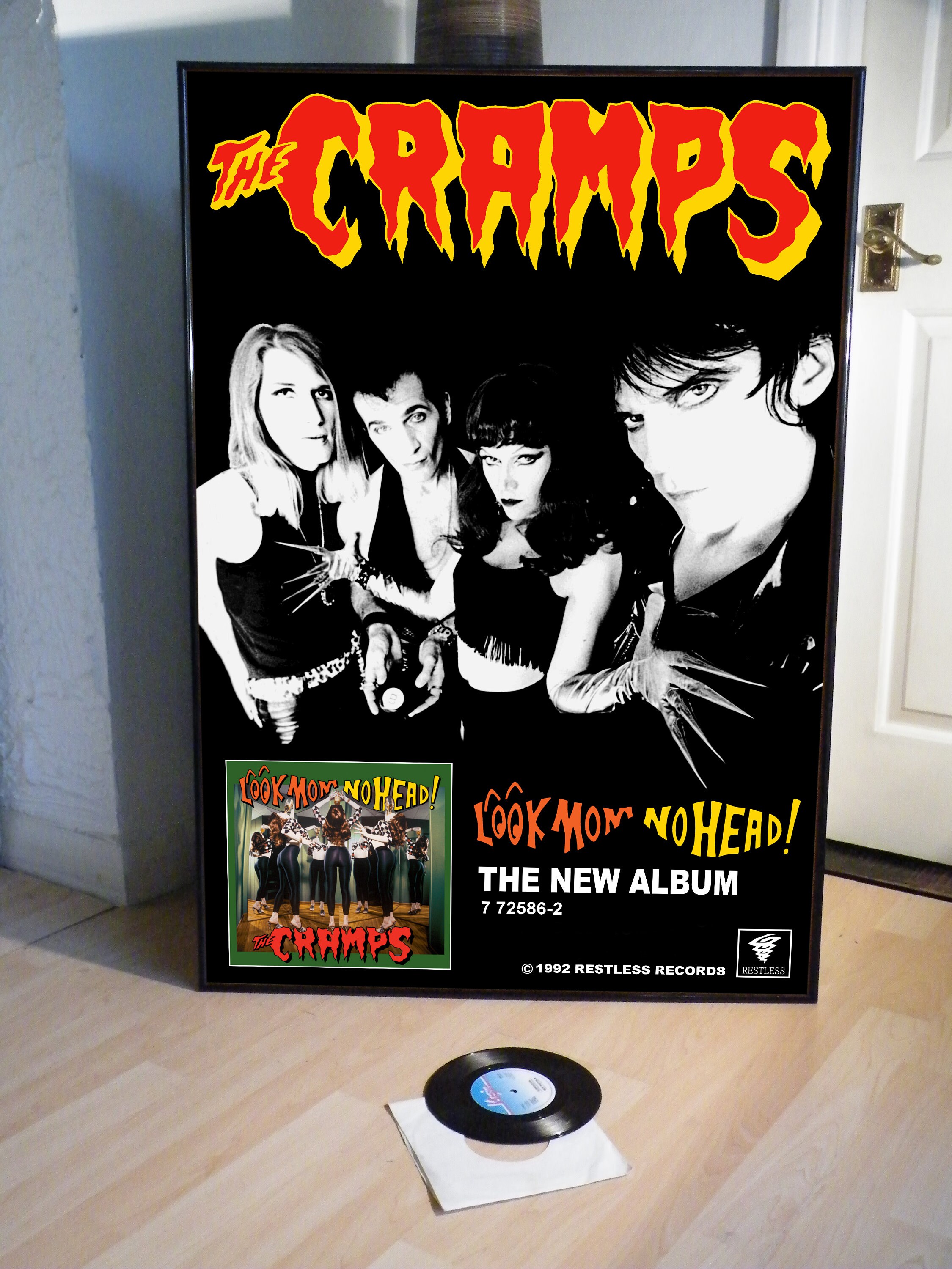 CRAMPS ポスター　ガレージ　パンク THE CRAMPS Look Mom No Head, Fever,garbageman Promotional Poster