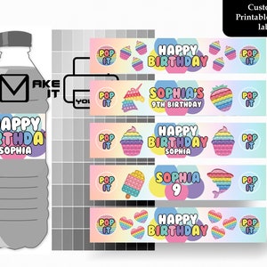 Può includere: Etichette per bottiglie d'acqua stampabili con un tema pop it arcobaleno. Le etichette presentano disegni di unicorno, cupcake, gelato e cuore. Il testo sulle etichette recita "Buon compleanno", "Sophia's 9th Birthday" e "Sophia".