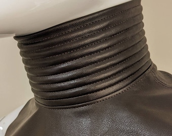 Mandalorian-Inspired Faux Leather Neckseal – Custom Fit, Cosplay Armor