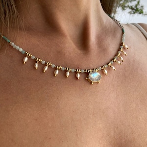 Queen necklace,Moonstone, Blue Moonstone, pearl, fresh water pearl crystal necklace