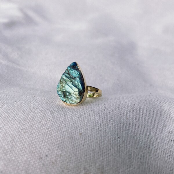 Half polished half rough multicolour shimmery spectrolite Labradorite ring