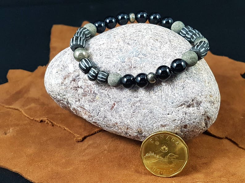 Bracelet ONYX PYRITE and Crystal healing Determination Perseverance Pyrite glass beads 8 mm Onyx strength success self-confidence