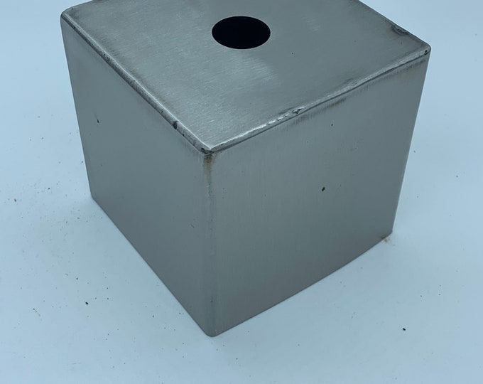 Single hole scrap-melt pot for fused glass