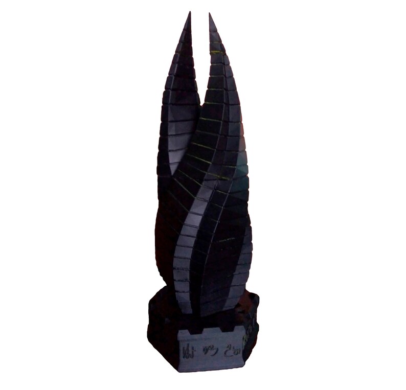 red marker dead space statue red marker dead space statue