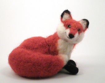 Needle Felted Fox/Felted Animal/Needle felted forest animal/Soft Sculpture/Gift/Wool/OOAK/Natural Fiber/Collectible