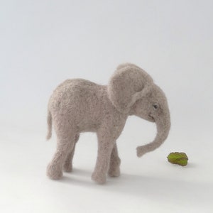 Felted Elephant/Needle Felted Elephant/NeedleFelted Animal/Realistic Baby elephant/Realistic animals/OOAK/Natural Fiber/Collectible