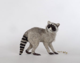 BabyRacoon/Needle Felted Racoon/Felted Racoon /Home decor/Felted animals/Wool art/Realistic racoon/Natural Fiber/Collectible/Felted animals