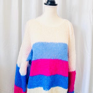 Hand-knitted sweater made of pure alpaca silk wool