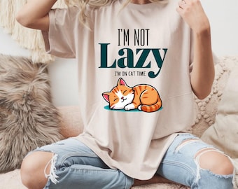 Ich bin nicht faules Katzen-Shirt - Unisex-T-Shirt, süßes schlafendes Katzen-Grafik-T-Shirt, fauler Humor-Katzen-Liebhaber-Geschenk, gemütliches lässiges T-Shirt für Männer & Frauen