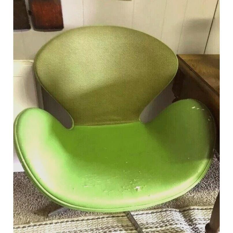 Swan Chair – Retro Wool Fabric Accent Chair – Mid-Century Danish Modern Style – Curved Back Lounge Chair by Quality & Company