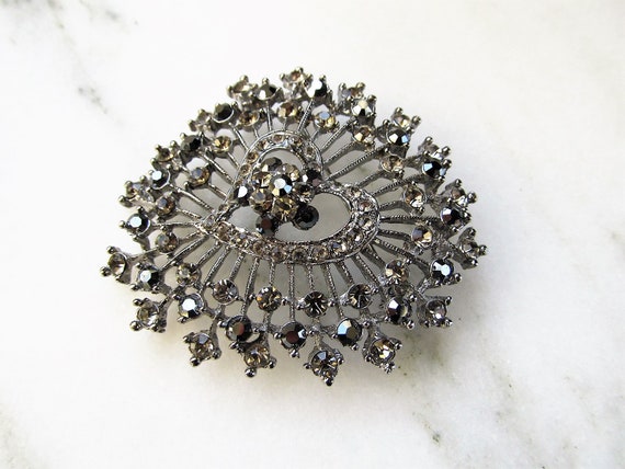 Vintage Large Rhinestone Brooch Pin ETC5234 - image 5