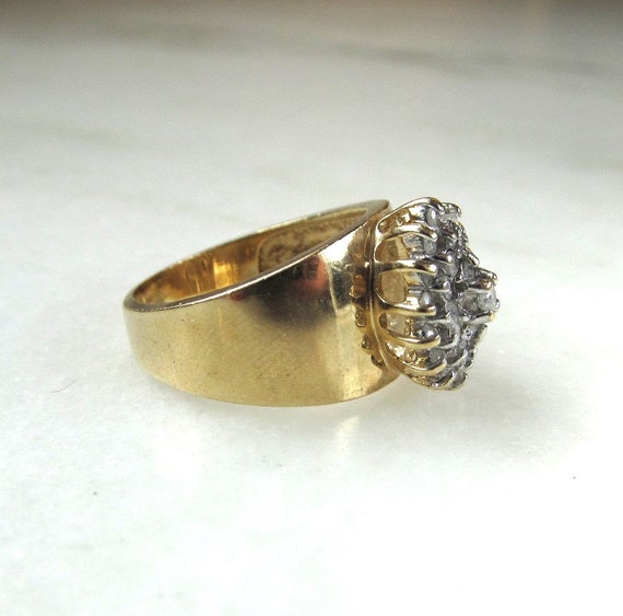 Vintage 10K Gold Ladies Diamond Cluster Ring .46T… - image 2
