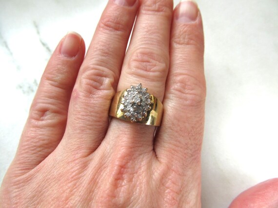 Vintage 10K Gold Ladies Diamond Cluster Ring .46T… - image 7
