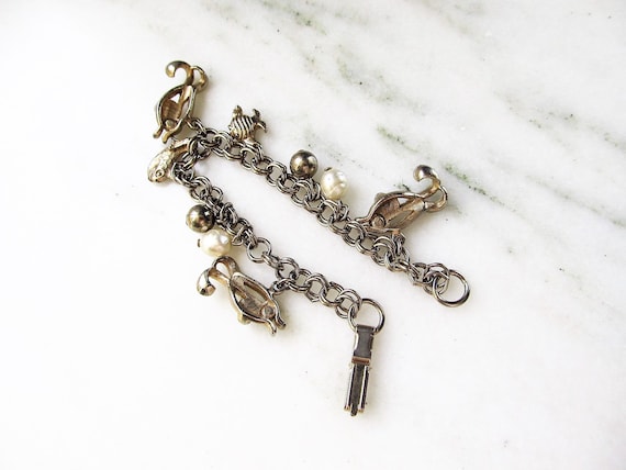 Vintage Whale Fish Charm Bracelet Silver Tone ETC… - image 5