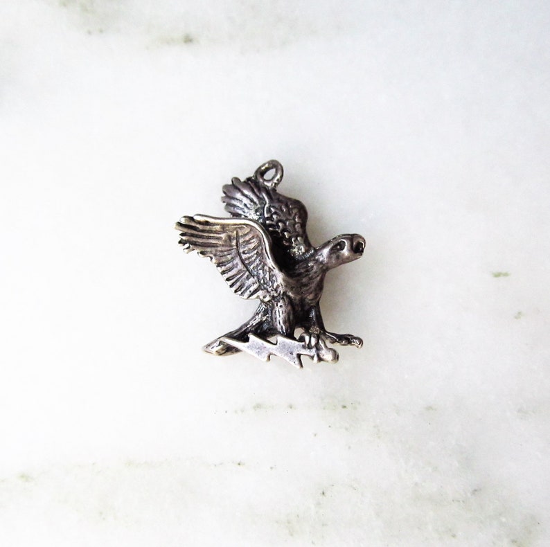 Vintage Sterling Silver Flying Eagle w Lightning Bolt Charm ETC1428