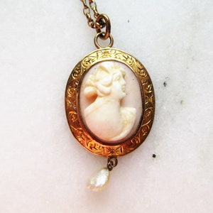 10K Yellow Gold Hand-carved Cameo & Seed Pearl Pendant - Etsy