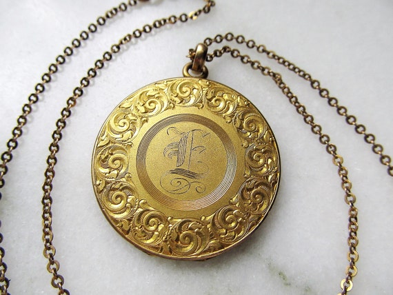 Vintage Gold Filled Large Round Photo Locket Mono… - image 2