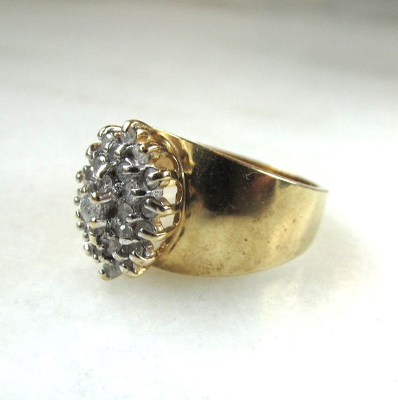 Vintage 10K Gold Ladies Diamond Cluster Ring .46T… - image 6