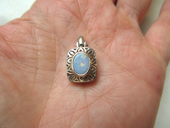Vintage Sterling Silver Pale Blue Opal Pendant ET… - image 5