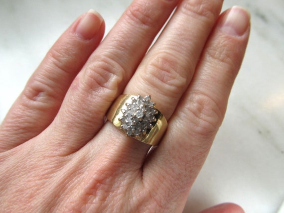 Vintage 10K Gold Ladies Diamond Cluster Ring .46T… - image 9