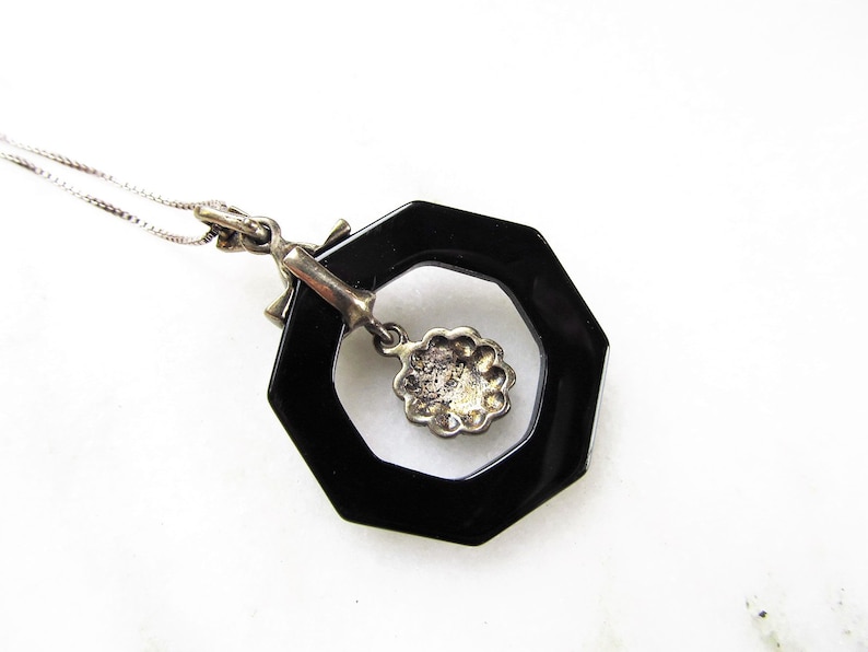 Vintage Sterling Silver Marcasite /& Black Glass Octagonal Pendant Necklace ETC4266