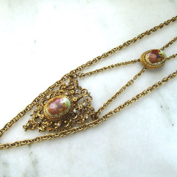 Vintage Gold Tone Festoon Cameo Necklace ETC7982