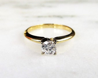 Vintage 14K Round .28ct Diamond Solitaire Yellow Gold Engagement Ring ETC4887