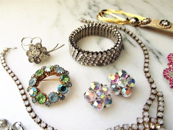 Vintage Rhinestone Costume Jewelry Lot Necklace B… - image 5