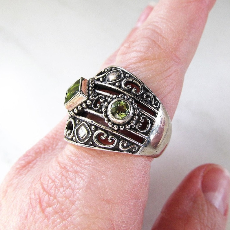 Vintage Sterling Silver .925 Peridot Filigree Ring Signed ETC5296