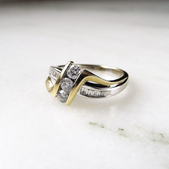 Vintage 14K Two Tone Gold Ladies Diamond Ring ETC… - image 2