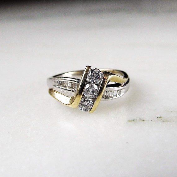 Vintage 14K Two Tone Gold Ladies Diamond Ring ETC… - image 1