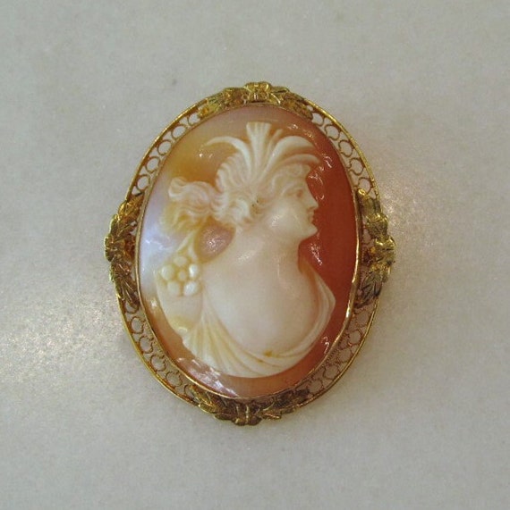 Antique 10K Yellow Gold Filigree Carved Shell Cam… - image 1