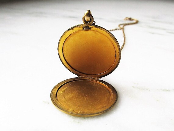 Vintage Gold Filled Large Round Photo Locket Mono… - image 7