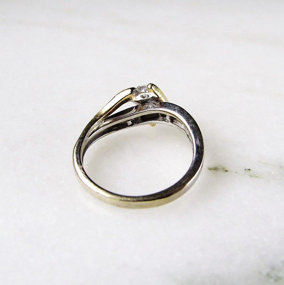 Vintage 14K Two Tone Gold Ladies Diamond Ring ETC… - image 4