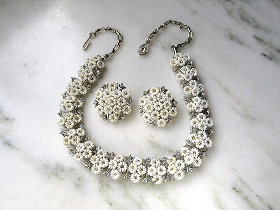 Vintage Emmons White Flower Necklace Earrings Set ETC7080 Etsy