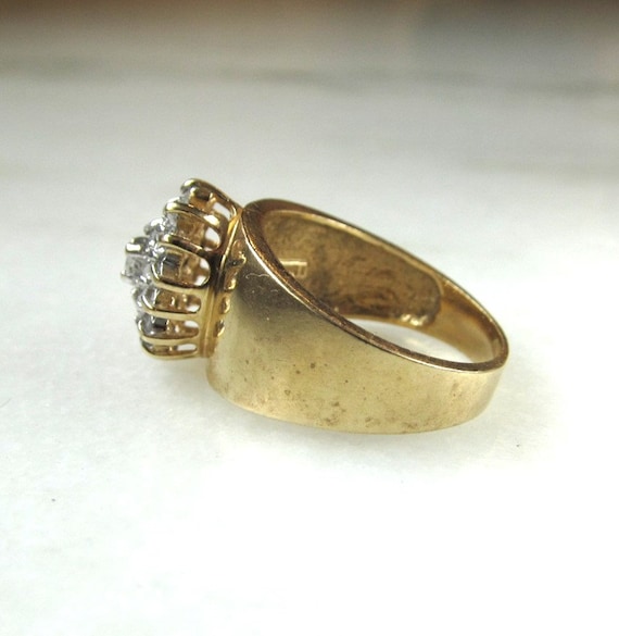Vintage 10K Gold Ladies Diamond Cluster Ring .46T… - image 5