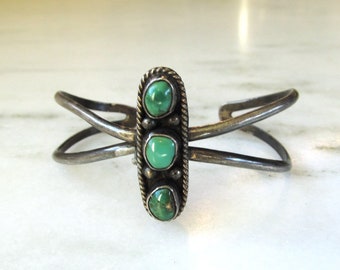 Vintage ZUNI Green Turquoise Sterling Silver Bracelet Cuff ETC8639