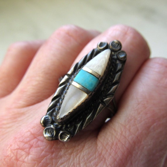 Vintage Navajo Turquoise Mother of Pearl Sterling… - image 5